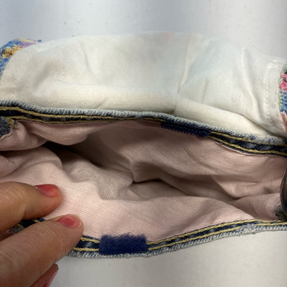 Handmade Upcycled Denim Purse, Shoulder Strap, Doilie Flap Cover - Picture 5 of 5